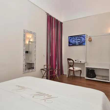 Lara Hotel 3*