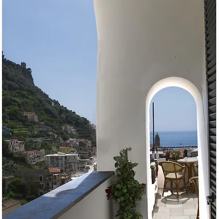 Lara Hotel