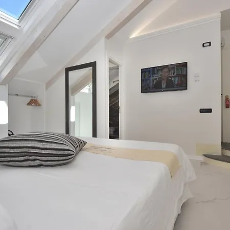 Lara فندق أمالفي
