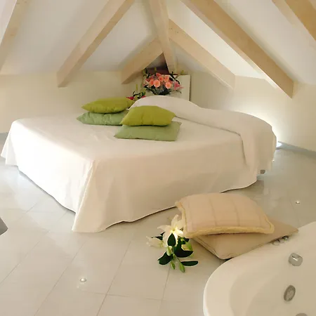 Lara Готель Амальфі